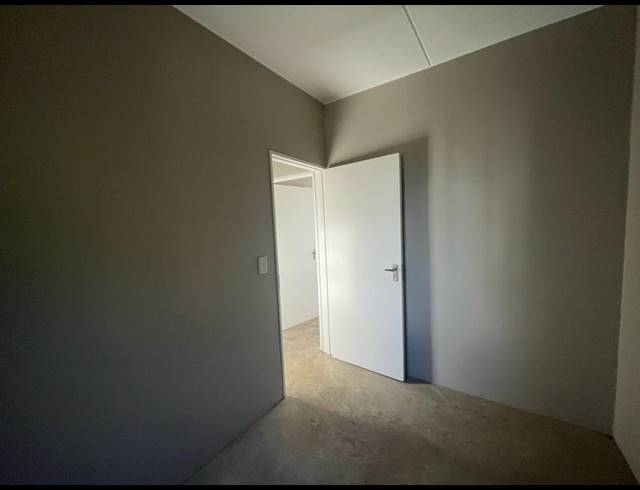 2 BEDROOM PROPERTY TO RENT IN FLEURHOF